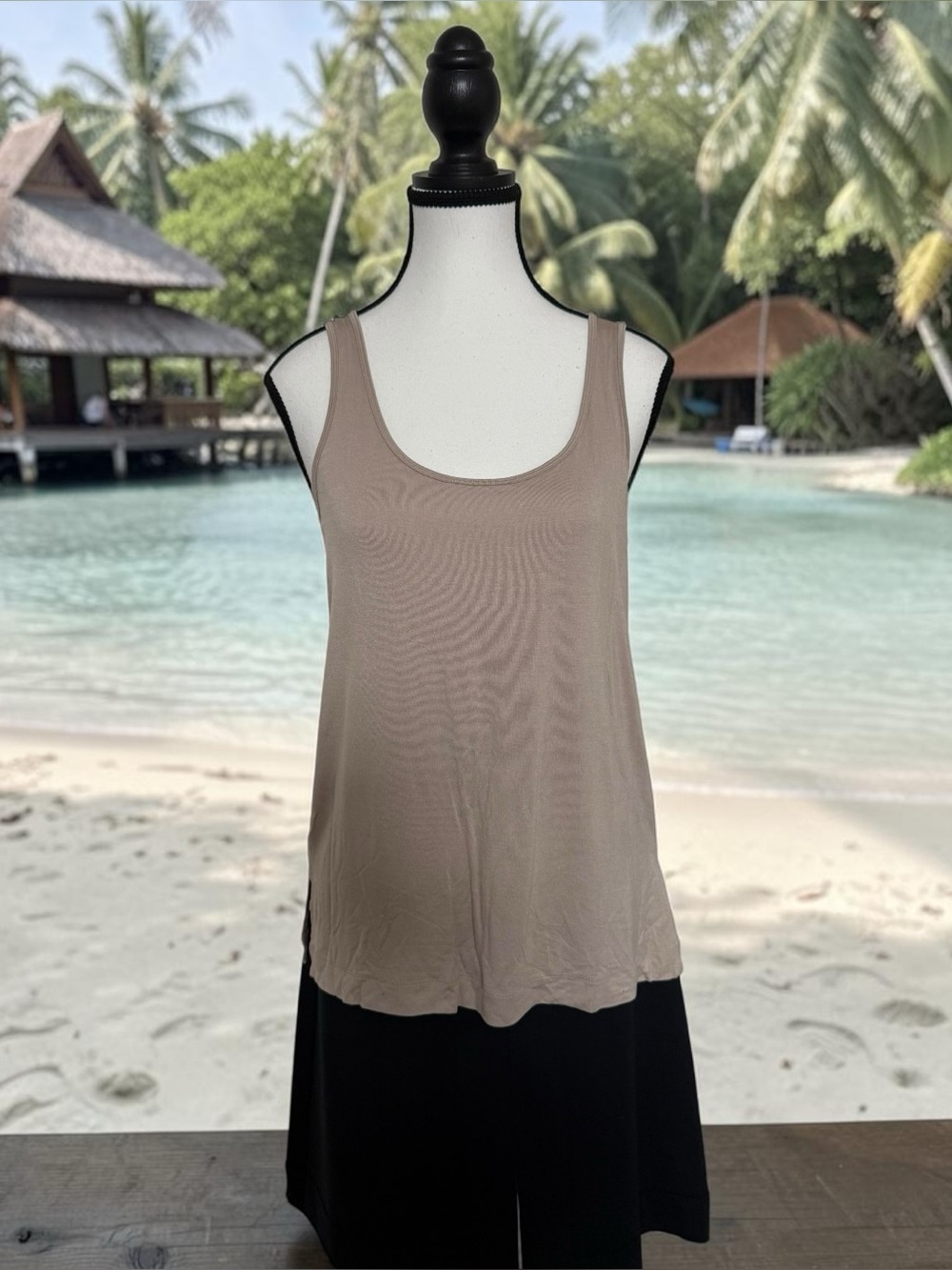 New with Tags, Marla Wynn Layers , Tan tank top size small